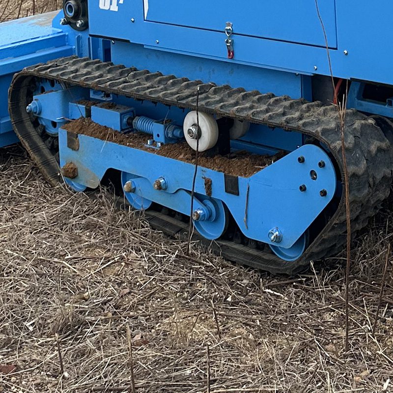tracked land clearing machine for slopes